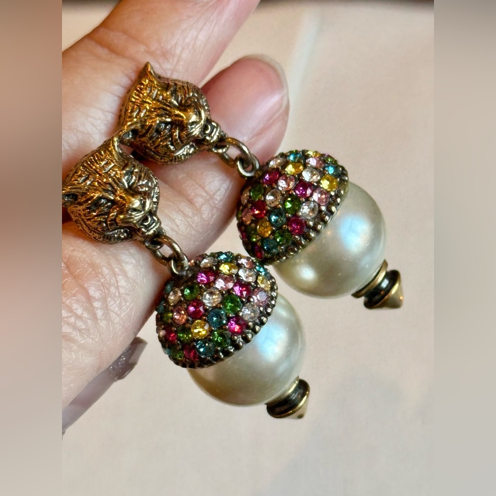 Gucci Lion Head Faux Pearl & Crystal Brass Tone Drop Earrings